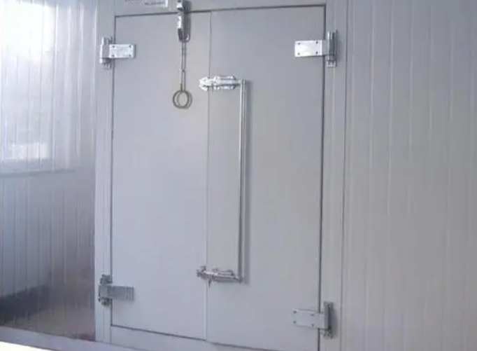 雙開半埋冷庫(kù)門