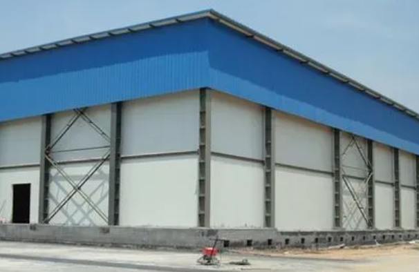 鋼結(jié)構(gòu)冷庫(kù)多少錢(qián)一平方米